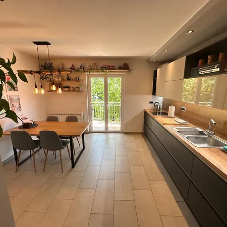 Cvetka Apartment *