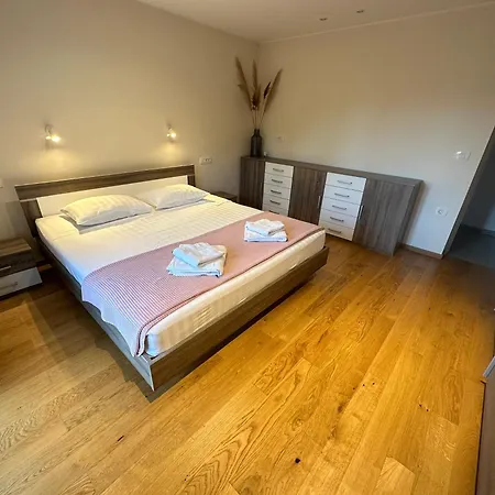 Cvetka Appartamento Portorose